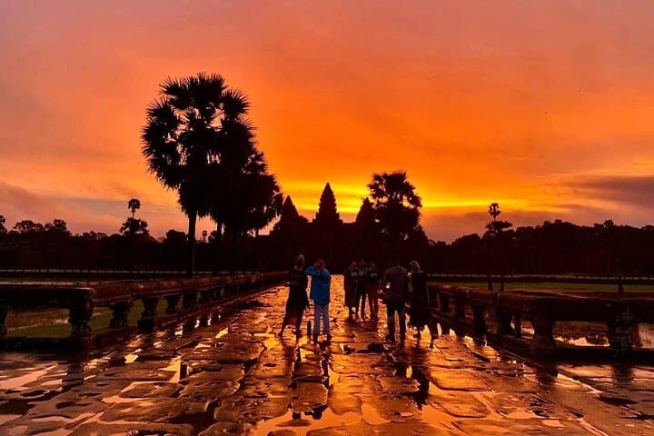 Sunrise at Angkor Wat: Private Full-Day Tour to Ta Prohm, Bayon & Angkor Thom photo 2