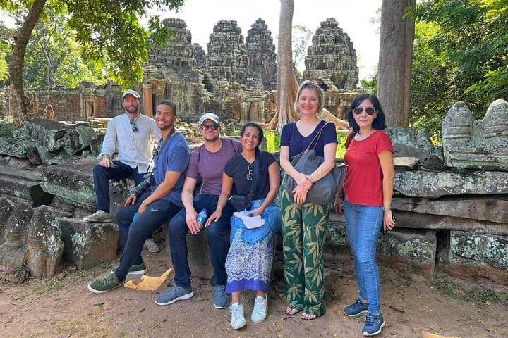 Golden Temples at Sunset: Small-Group Angkor Wat & Ta Prohm Day Tour