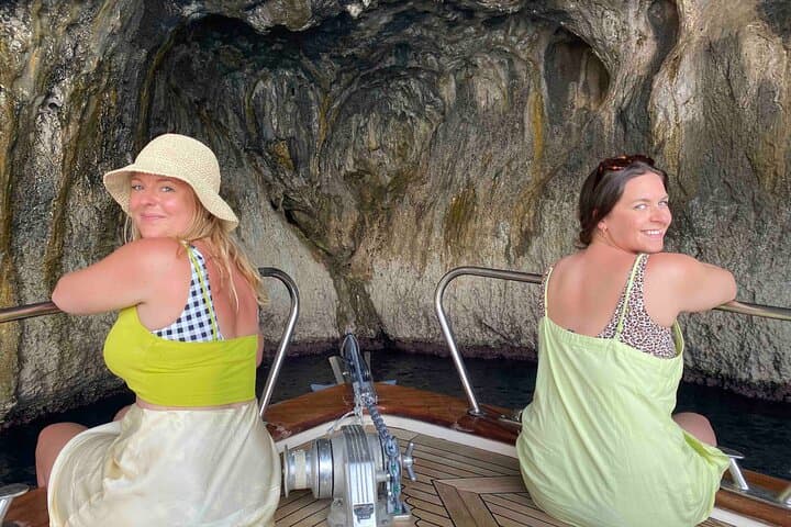 Capri Boat Trip from Sorrento: Small-Group Swim, Blue Grotto & Prosecco photo 4