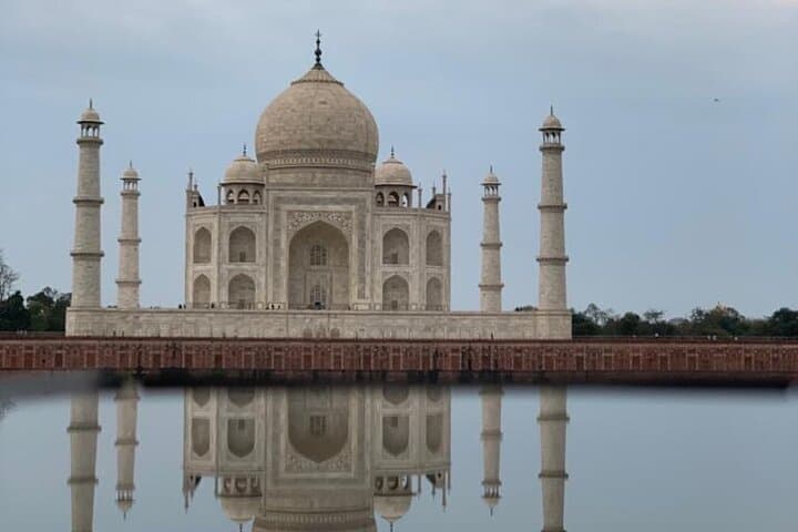 Private Taj Mahal & Agra Fort Day Trip from Delhi by Car photo 6