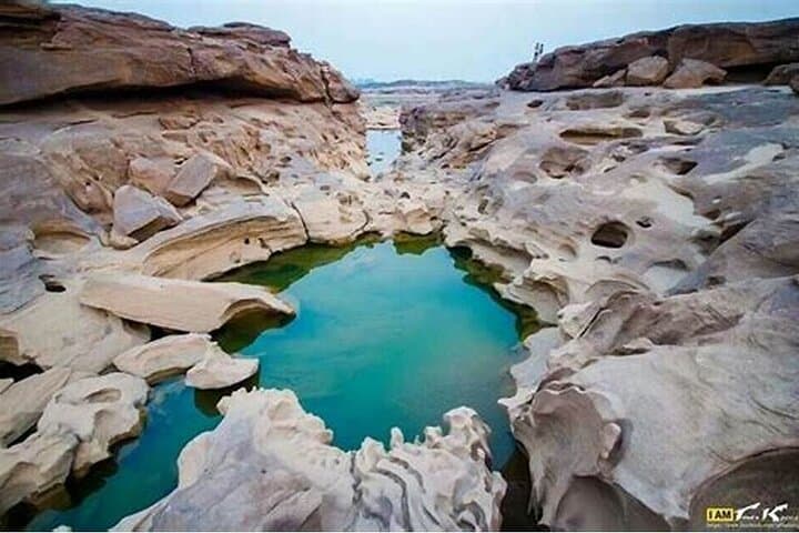 Wadi Shab, Fins Beach & Bimmah Sinkhole: Private Day Tour from Muscat photo 6