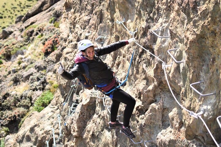 Via Ferrata Cañadón de la Vizcacha — 3‑Hour Climb, Hike & Zipline with Fitz Roy Views photo 4