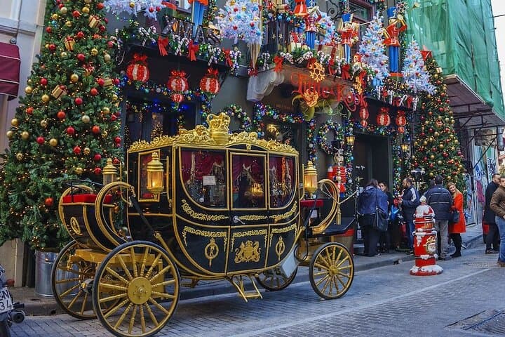 Athens Christmas Walking Tour: Private Holiday Markets & Syntagma Lights photo 4