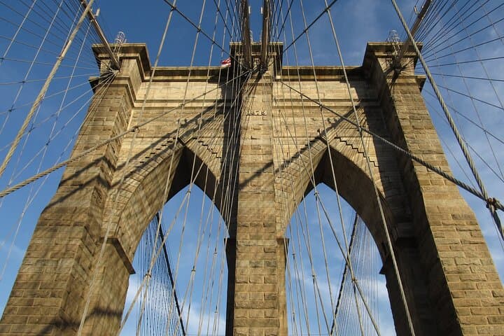 Sunset Brooklyn Bridge Walking Tour: Manhattan to DUMBO Waterfront photo 2