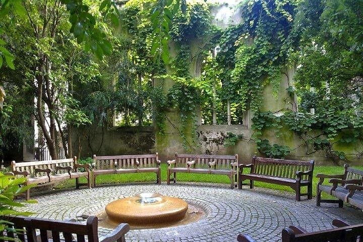 secret-gardens-city-of-london-private-tour photo 1
