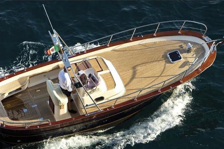 Positano to Amalfi Private Boat Tour: Full-Day Cruise, Swimming & Grotto Visits