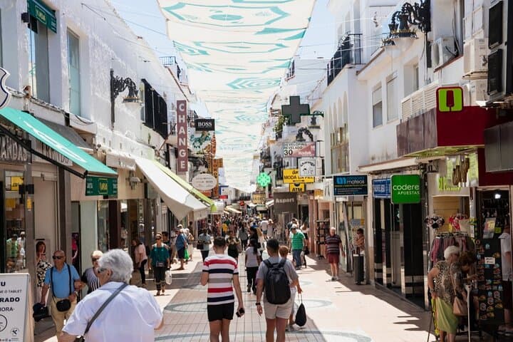 Torremolinos Highlights: Private 2-Hour Walking Tour Along the Costa del Sol