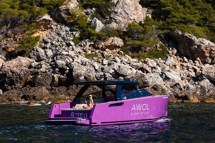 Private Luxury Yacht Tour from Dubrovnik — Elaphite Islands & Blue Cave photo 4