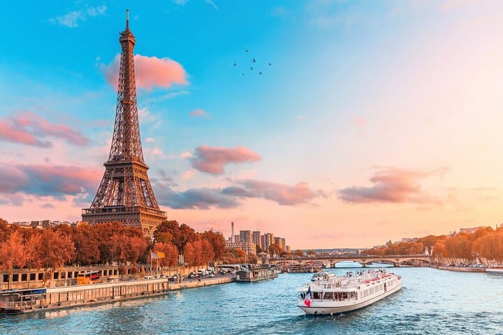 Full-Day Paris from Le Havre: Seine Cruise, Eiffel Views & Champs-Élysées