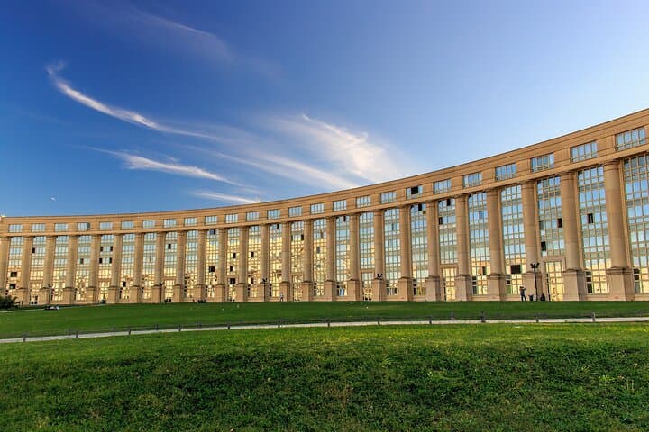 Private Transfer Barcelona to Montpellier with 2-Hour Girona Stop photo 3