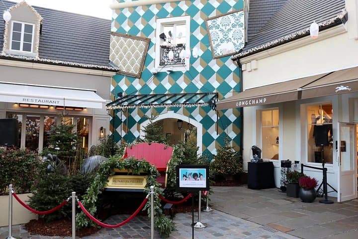 Private Paris Photoshoot and Designer Shopping Tour — 6-Hour Chauffeur Service photo 3