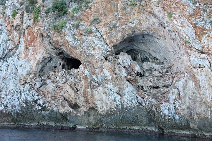 All-Inclusive Pirate Boat Trip in Alanya — Cleopatra Beach & Caves photo 5