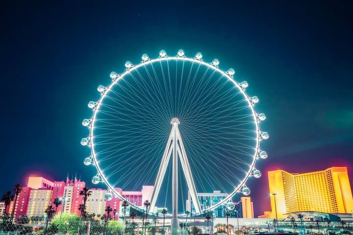 Private Love Story Las Vegas Walking Tour — Bellagio to High Roller photo 4