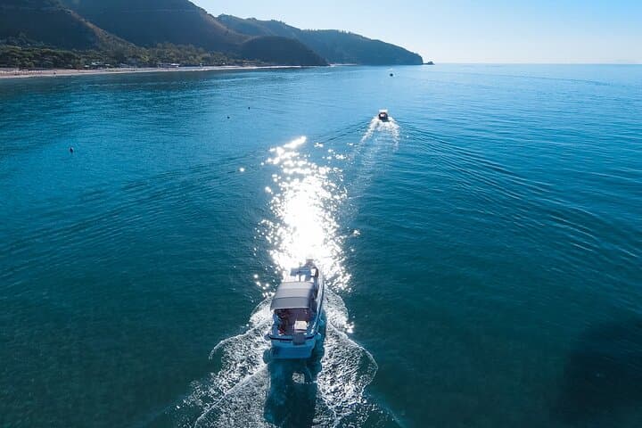 VIP Private Boat Trip from Gaeta to Sperlonga — Caves, Cliffs & Tiberius' Coast photo 4