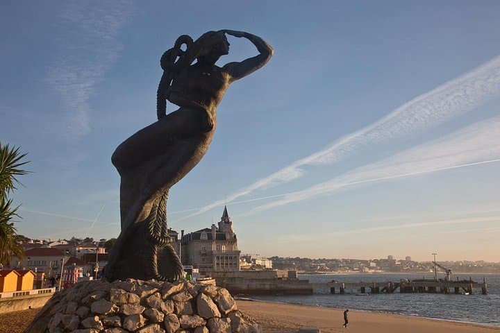 Cascais Glamour and Decay Private Coastal Tour — History, Architecture & Seaside Sights photo 3