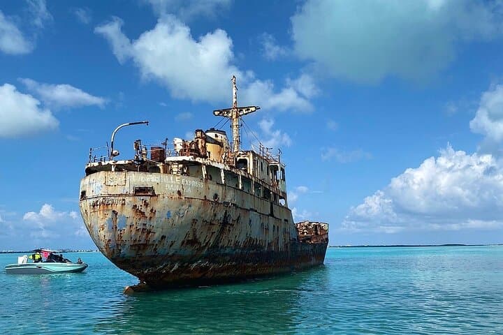 Grace Bay Private 2-Hour Charter: Snorkel Shipwrecks & Little Water Cay photo 4