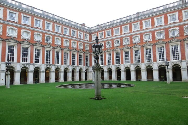 Hampton Court Palace, Stonehenge & Roman Baths: Private Day Tour from London photo 3