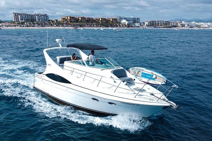 Luxury Carver Yacht Private Tour — Cabo San Lucas Arch & Pacific Coast photo 1