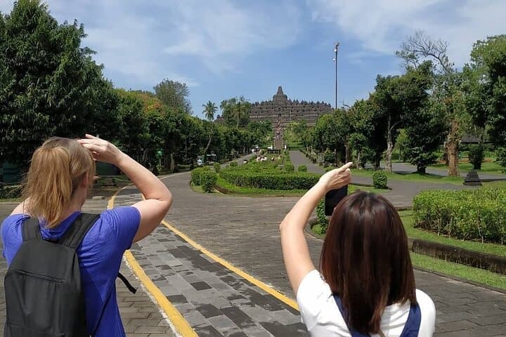 Yogyakarta Borobudur, Merapi Jeep Adventure and Prambanan Temple Day Tour photo 2