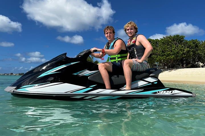 Full-Day Jet Ski Rental in Grand Cayman — 6-Hour Premium PWC Adventure photo 2