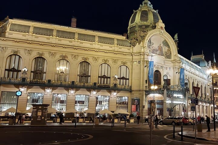 Private Prague History Day Tour — Prague Castle, Charles Bridge & Old Town Highlights photo 1