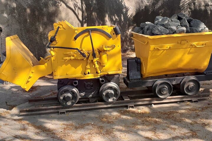 Cullinan Diamond Mine Surface Tour from Johannesburg — Premier Mine Guided Visit photo 4
