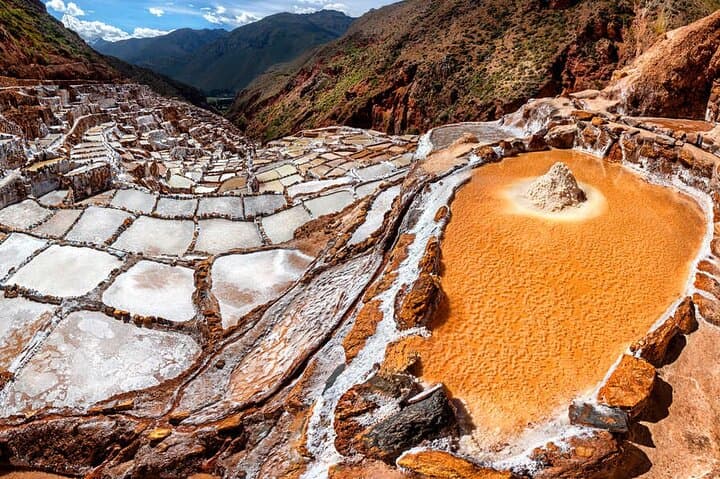 2-Day Maras, Moray & Machu Picchu Tour from Cusco: Salt Pans, Terraces and a Sunrise at the Citadel photo 4