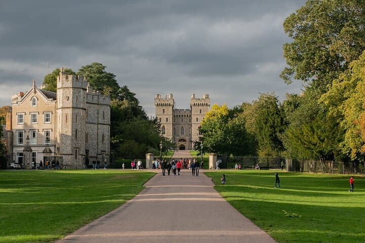 Royal Windsor Castle, Oxford & Cotswold Private Day Tour from London photo 5