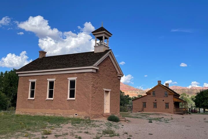 Exclusive Zion Jeep Tour & Grafton Ghost Town: Off-Road Views and History photo 2