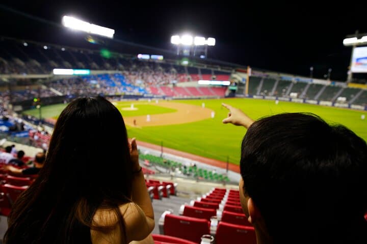 Seoul Game Night: Dinner, Beer and Jamsil Stadium Tickets photo 5