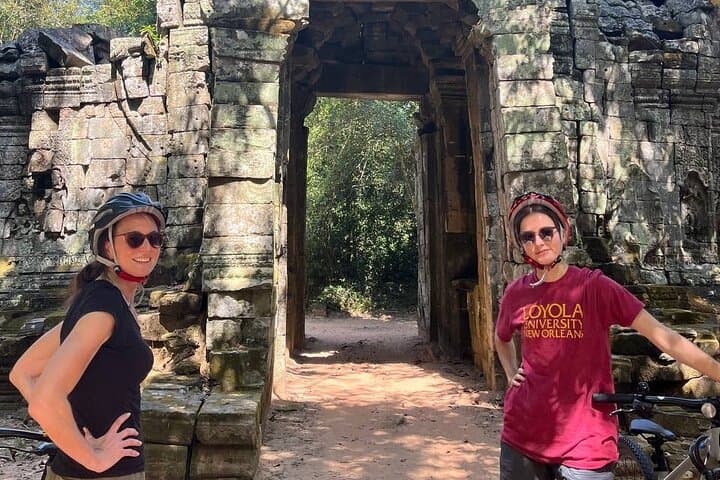 Angkor Wat by Bike: A Serene Cycling Tour Through Temples and Jungle photo 2