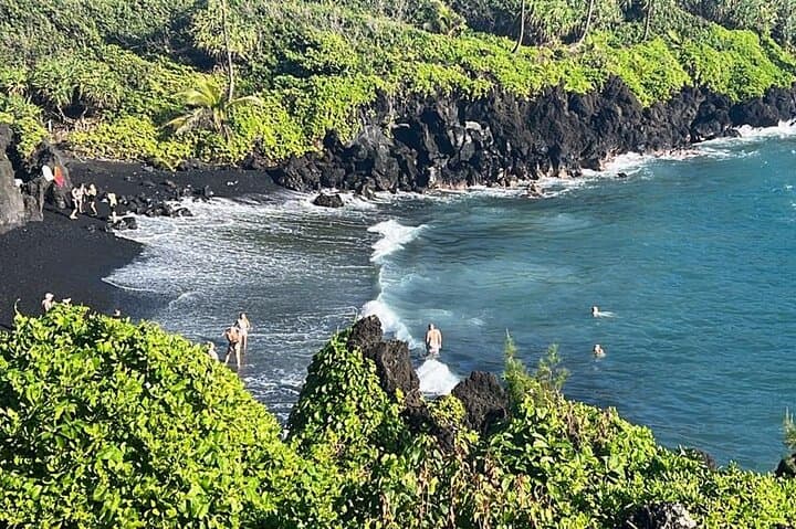 Road to Hana: Black Sand Beach, Waterfalls & Turtles — Day Tour from Kahului photo 2