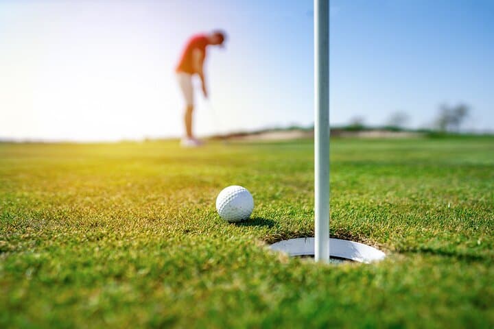 Private Helicopter Golf to Montauk: Seaside Tee Times & Skyline Flights photo 2