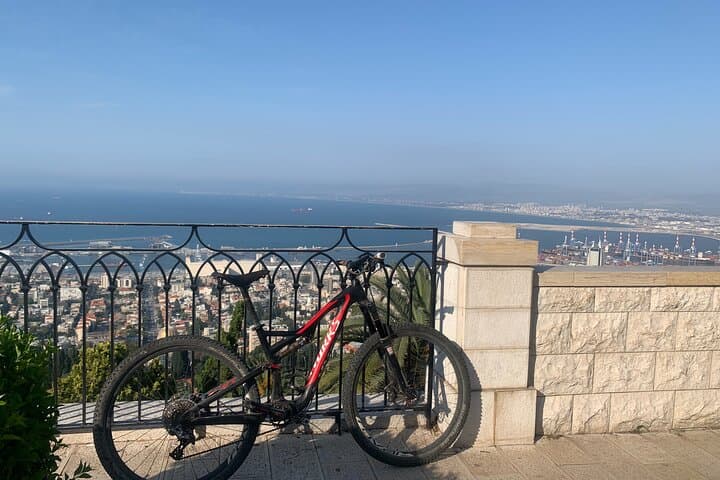 Haifa, Acre & Rosh Hanikra Grottos — Full-Day Shared Tour from Haifa Port