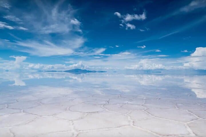 Full-Day Private Salar de Uyuni Tour: Train Cemetery, Incahuasi & Sunset on the Salt Flats photo 4