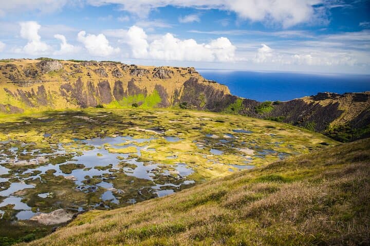Orongo & Rano Kau: Half-Day Private Tour to Rapa Nui’s City of Kings photo 1