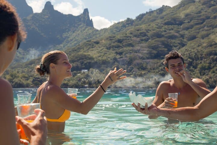 Private Marine Wildlife Tour Moorea — Snorkel Rays, Sharks & Turtles photo 6