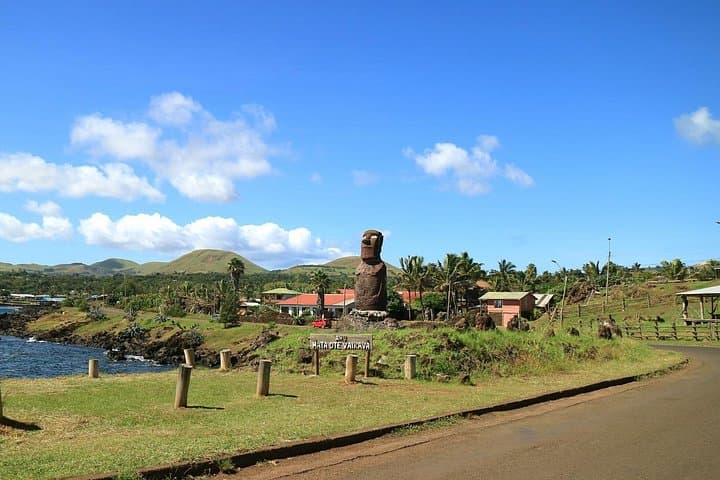 Explore Hanga Roa: Private 2–3 Hour Cultural Tour of Rapa Nui photo 2