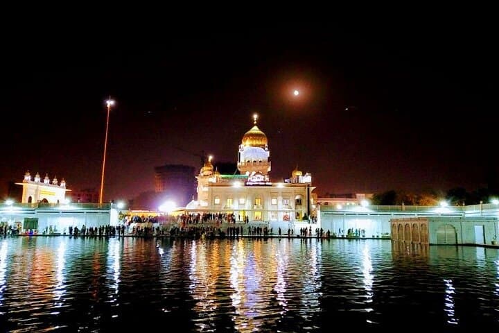 Night Views of Delhi: India Gate, Rashtrapati Bhavan & Gurudwara Bangla Sahib in 4 Hours photo 2