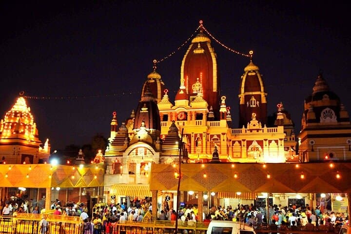 Night Views of Delhi: India Gate, Rashtrapati Bhavan & Gurudwara Bangla Sahib in 4 Hours photo 6