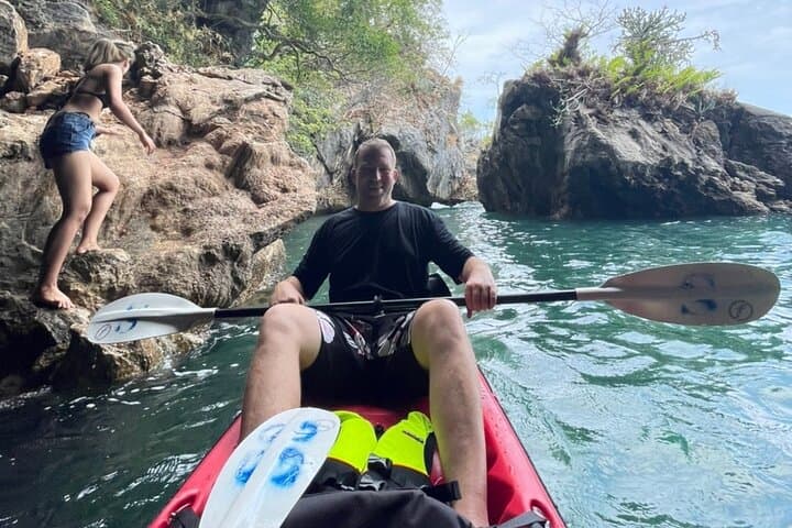 Krabi Four Islands Long-Tail Boat Tour: Poda, Tup, Chicken & Railay photo 3