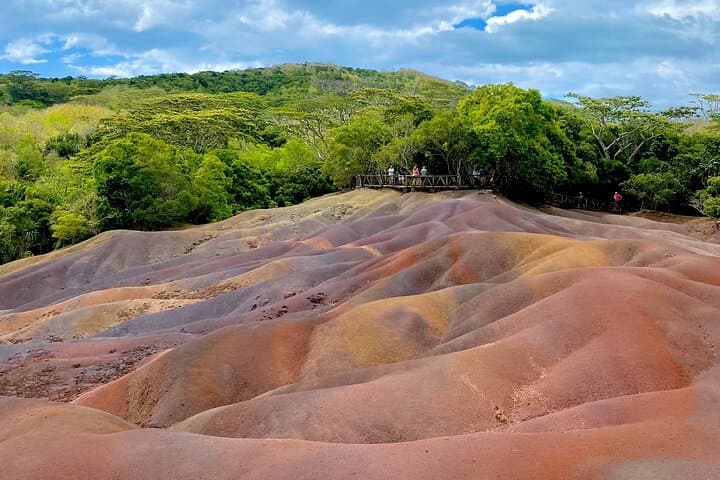 Guided Southwest Mauritius Day Tour: Chamarel, Grand Bassin & Le Morne photo 2