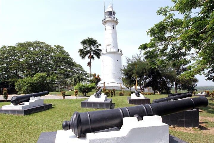 Private Kuala Selangor Firefly Cruise and Melawati Monkey Hill Tour photo 5