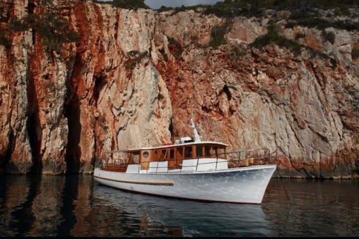 Discover Hidden Gems on the Delfina Hvar Boat Tour