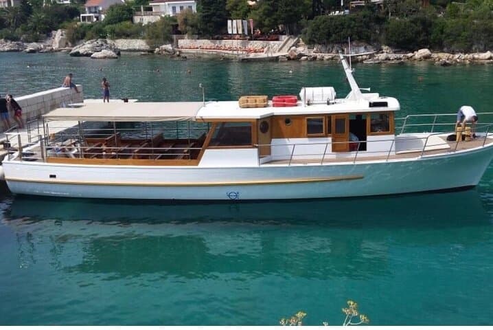 Discover Hidden Gems on the Delfina Hvar Boat Tour photo 2