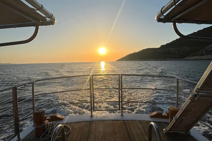 Discover Hidden Gems on the Delfina Hvar Boat Tour photo 5