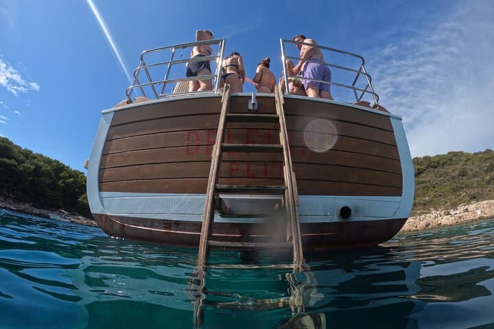 Half-Day Private Boat Tour from Hvar to Pakleni Islands, Red Rocks & Palmižana Lunch photo 3