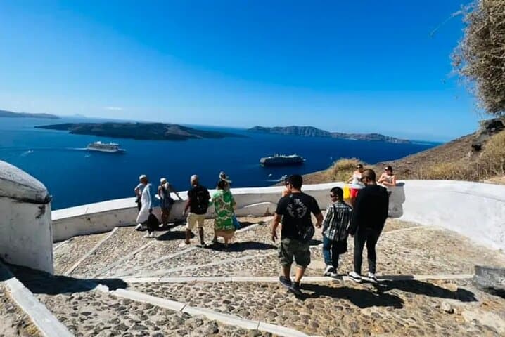 Santorini Caldera Trail Guided Hike — Fira to Oia Rim Walk photo 2