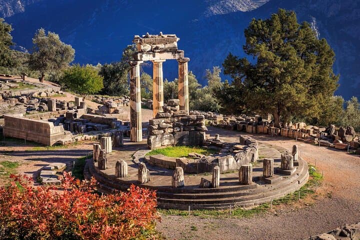 4-Day Iconic Greece Private Tour: Epidaurus, Mycenae, Olympia, Delphi & Meteora photo 4