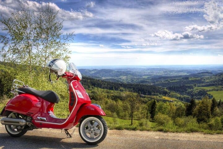 Vespa Through Chianti: Small-Group Wine & Olive Oil Ride from Florence